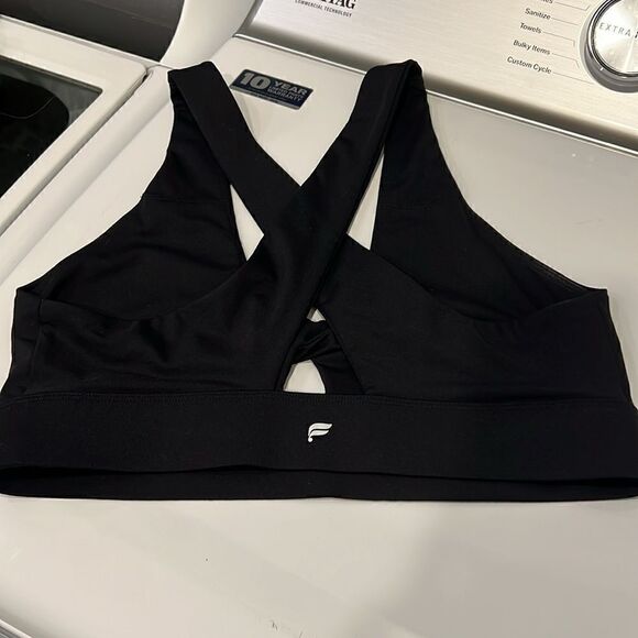 Fabletics Twist Front Medium Impact Black Bra size XL- excellent condition - Picture 3 of 10